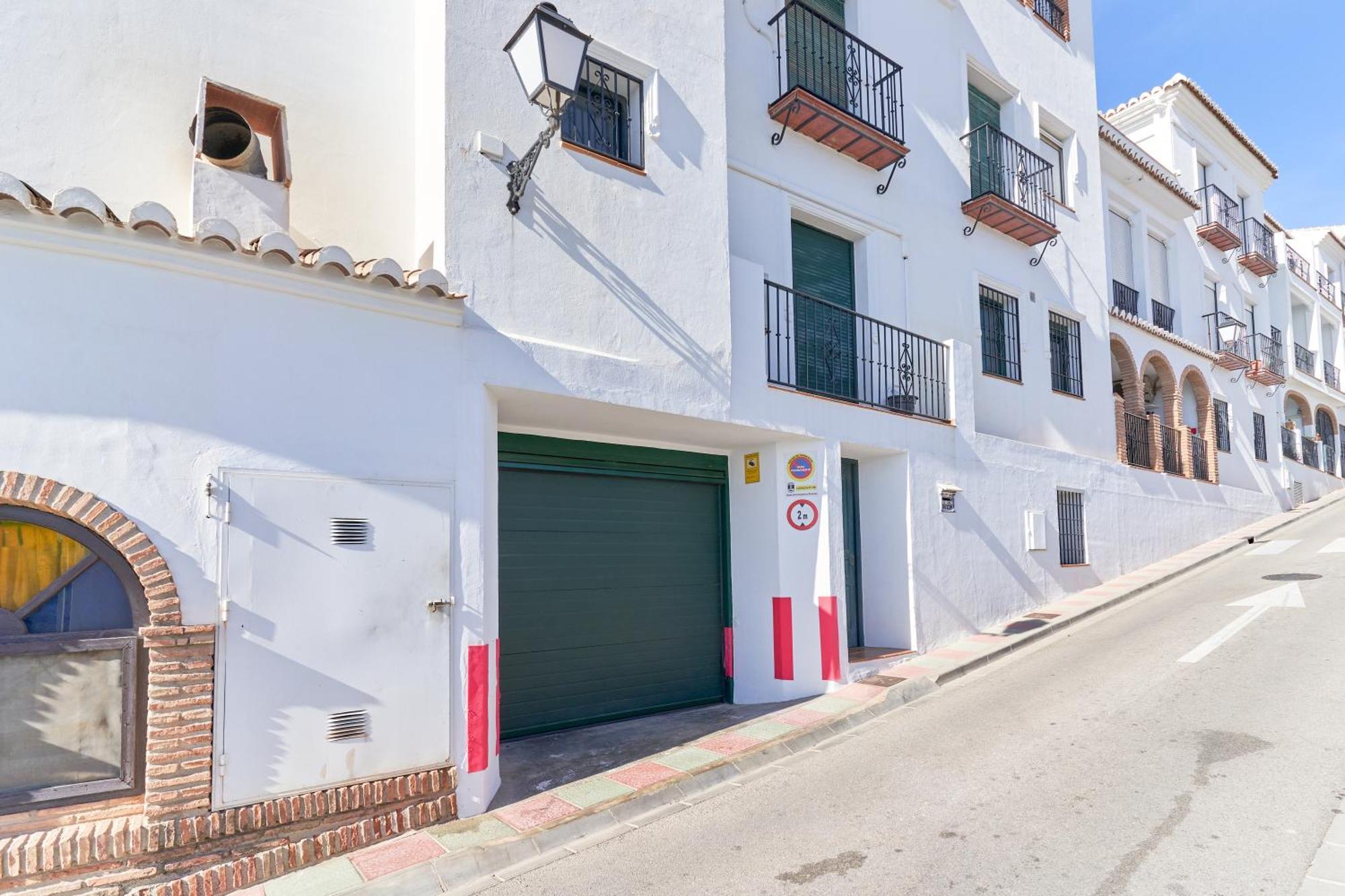 In Balcon De * Frigiliana